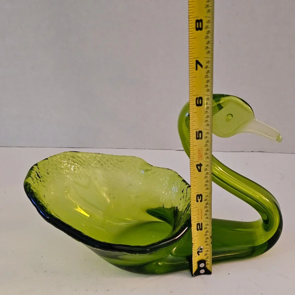 Vintage 1960s Green Style Art Glass Swan Bowl MCM‎ Tiffin-Franciscan  Avacado